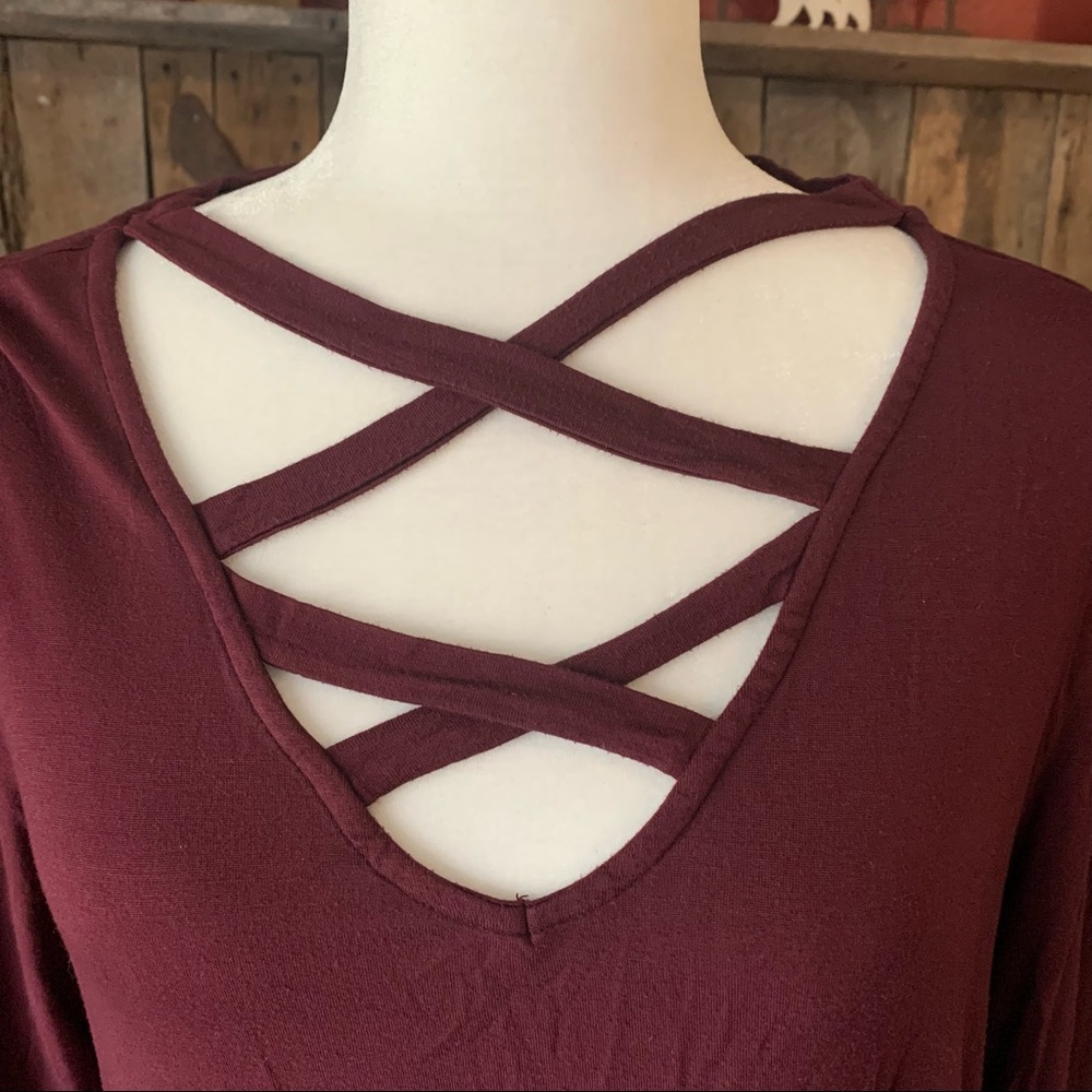 Jennifer Lopez Maroon XL Top - Picture 2 of 3